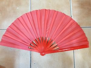 Kipas Kayu Kain Kuning Merah 30 Cm Polos Imlek Pentas Seni Tari - Merah