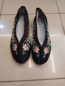 Sepatu Imlek Cheongsam Hitam Bordir Bunga Wanita Perempuan Dewasa Murah Cina