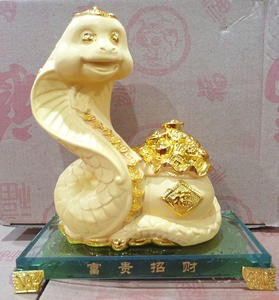 Patung Imlek Ular Cobra Rejeki Shio Emas Gold 12 Cm Kaca Resin Doff
