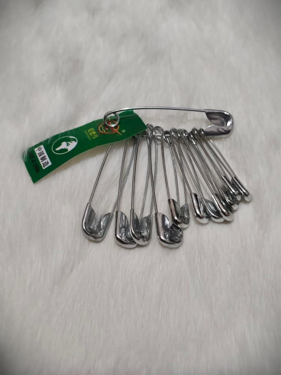 Corry Peniti Baju Jahit Nikel 1/2 Gross Isi 12 Size Safety Pins 1 Box Isi 72 Renceng Grosir - Main view