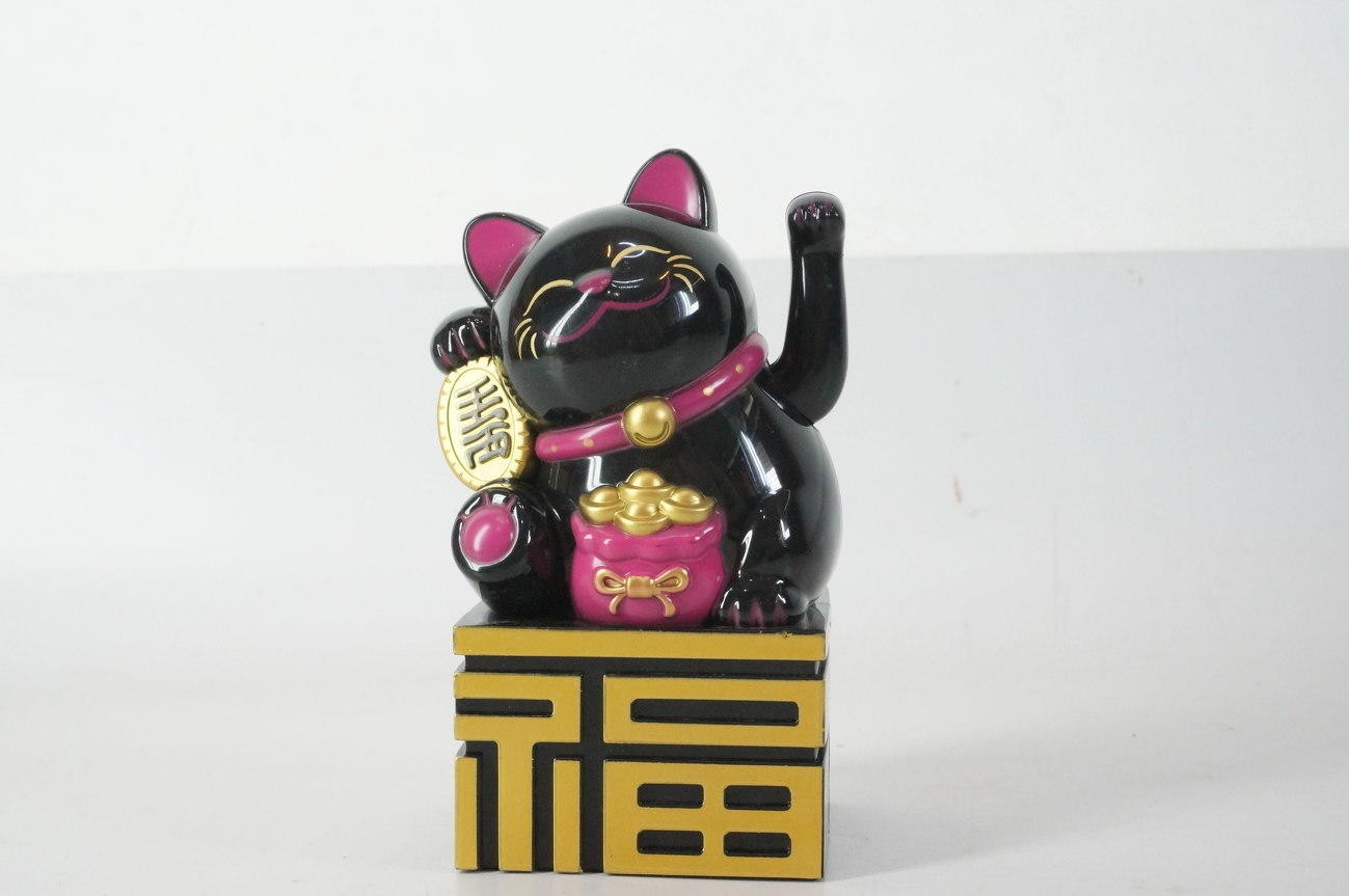Patung Kucing Fu Maneki Neko 10 Cm Emas Hitam Beruntung Lucky Cat - Main view