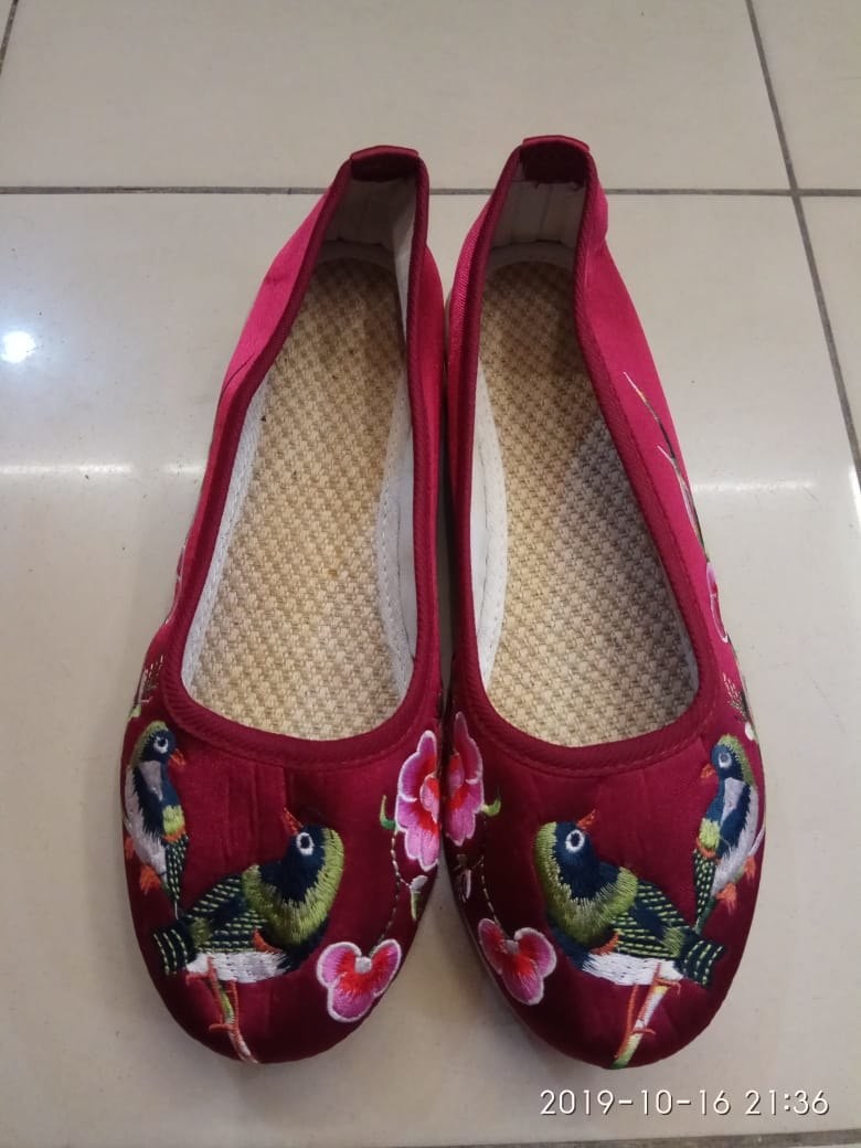 Sepatu Imlek Cheongsam Cina Wanita Merah Maroon Burung Bordir Dewasa Flat Shoes - Main view