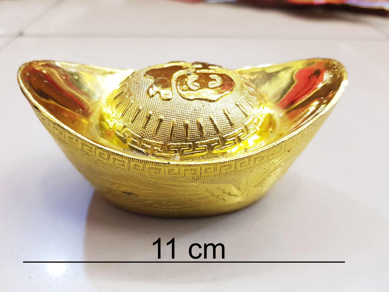Hiasan Uang Imlek Fu Yen Pao Sincia 11 Cm Emas Murah Besar - Main view