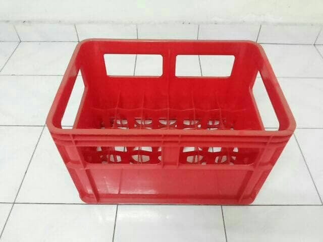 Krat Botol Minuman Merah Plastik Isi 24 - Main view