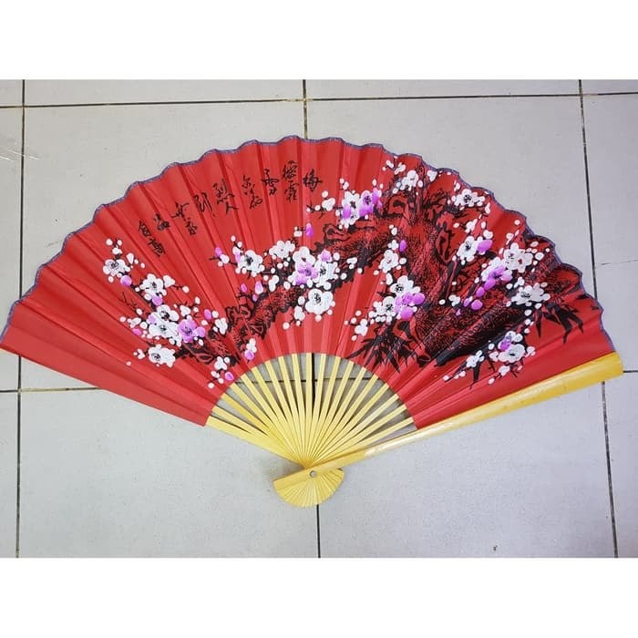 Kipas Besar Merah Bunga Sakura Meihwa Dekorasi 50 Cm Imlek Cina Sincia - Main view