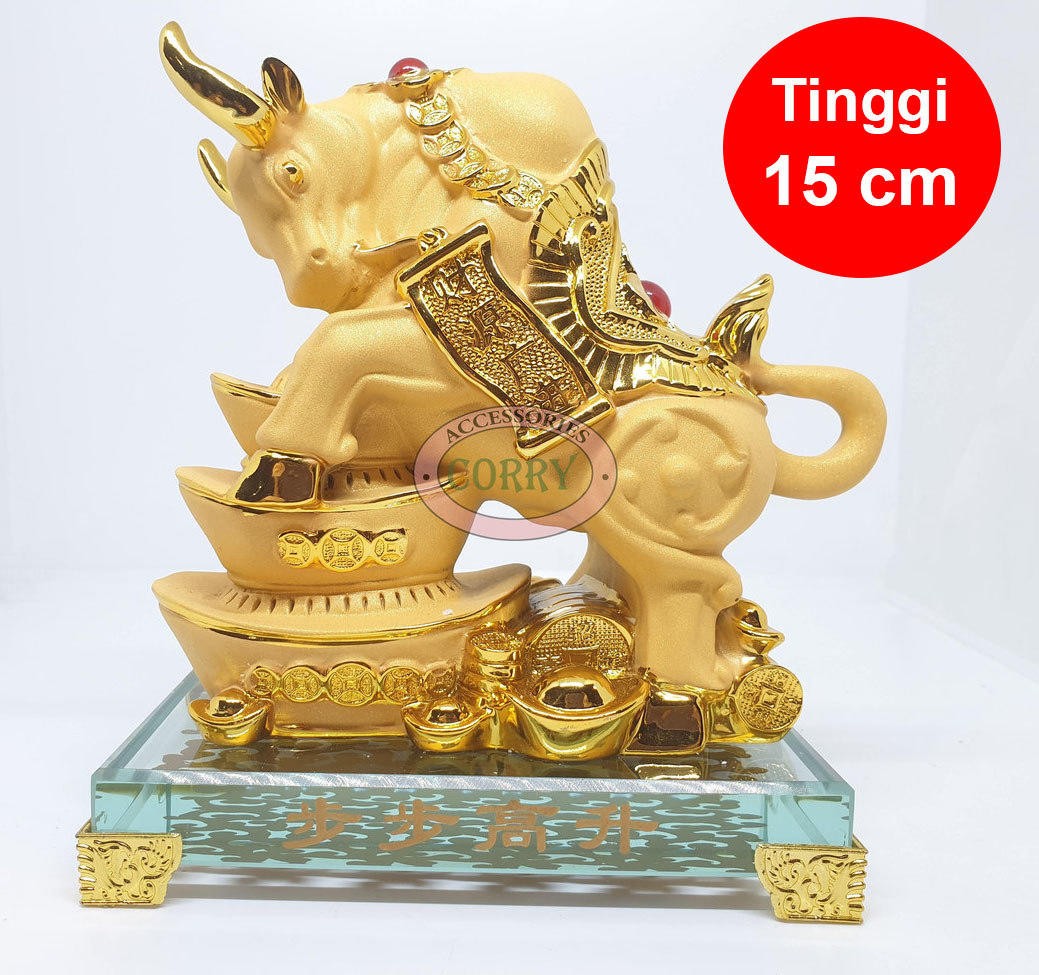 Patung Imlek Kerbau Uang Emas Gold Resin Kaca 15 Cm Pajangan Meja Dekorasi - Main view
