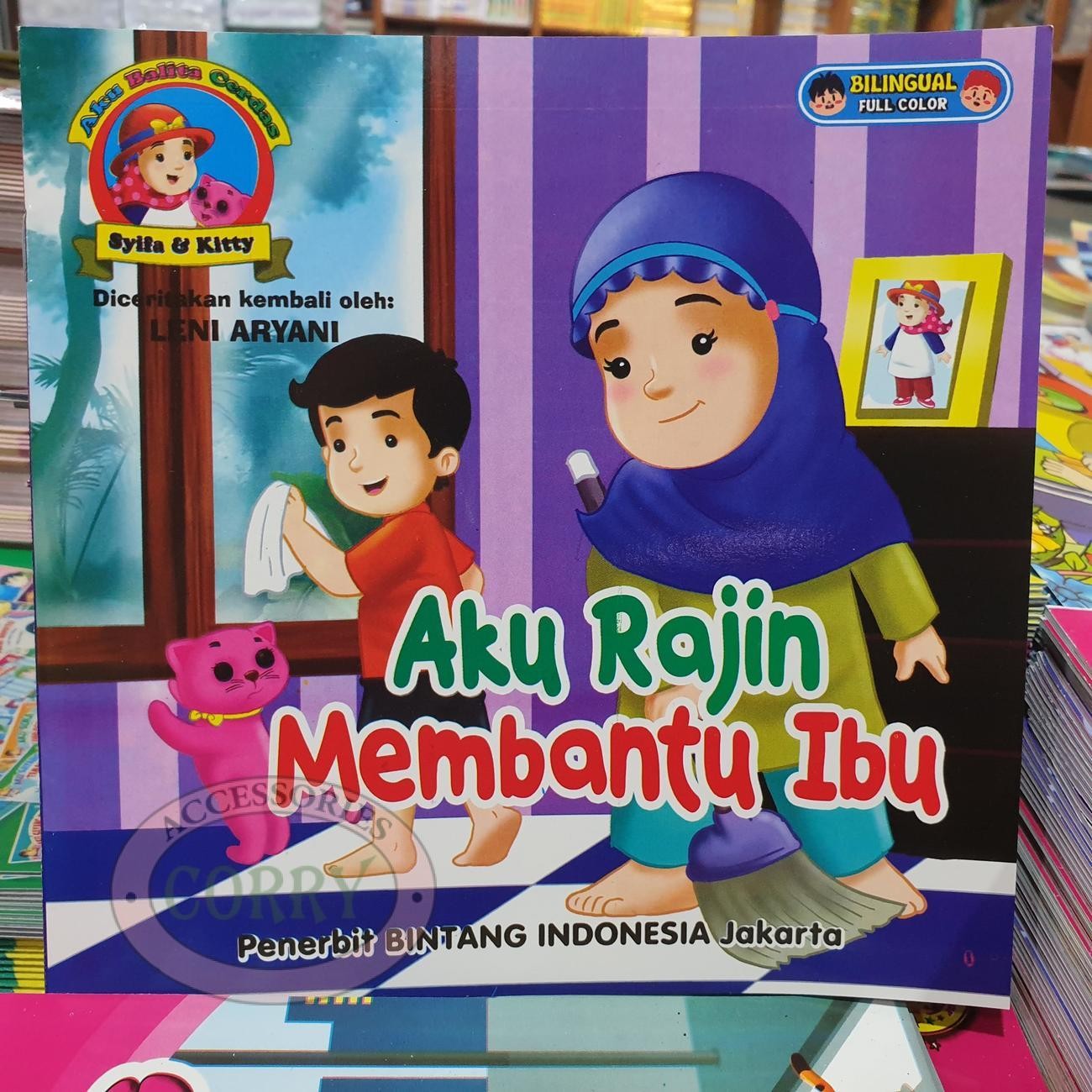 Buku Cerita Anak Muslim Syifa Kitty Bantu Ibu Inggris Indonesia Berwarna Bilingual - Main view