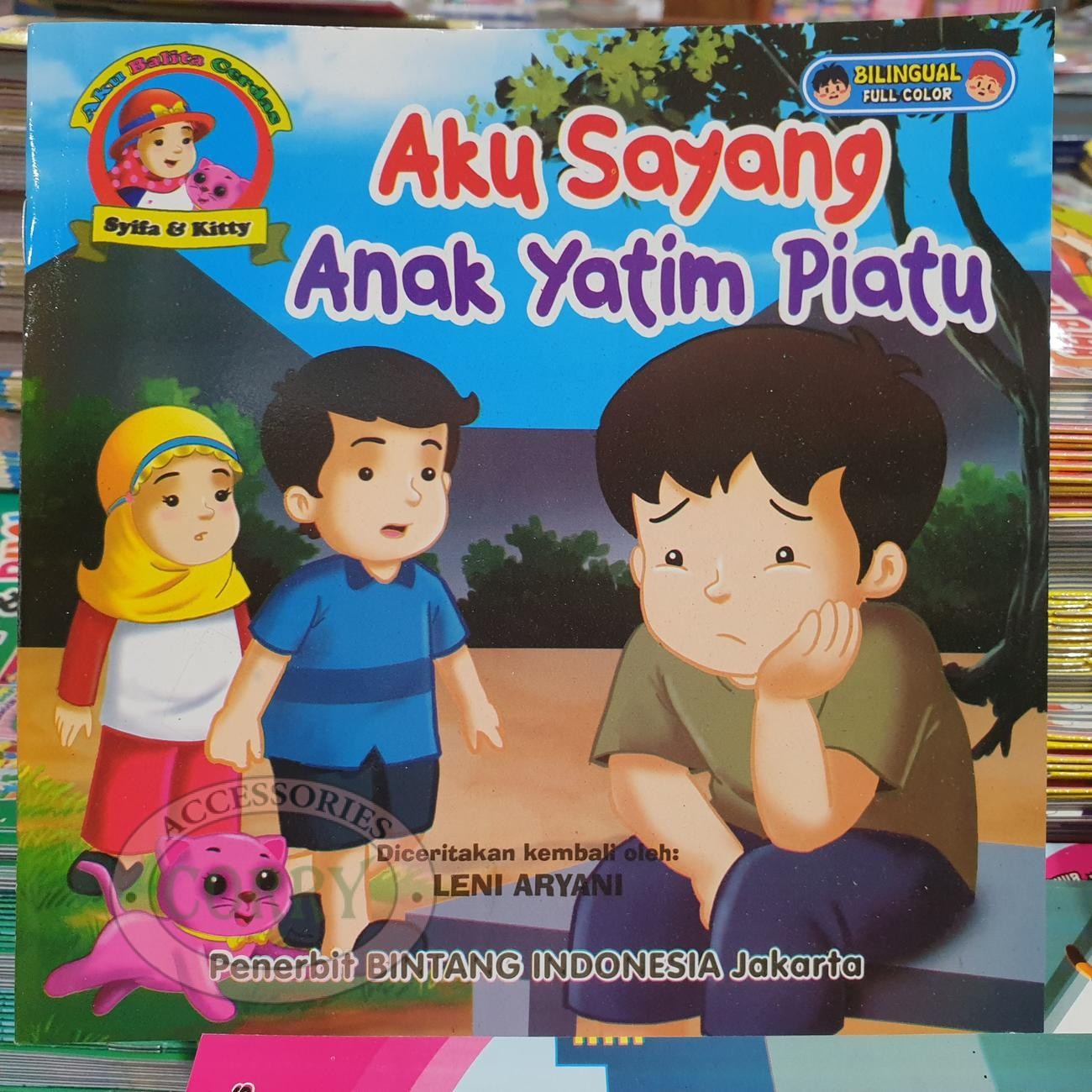 Buku Cerita Anak Muslim Syifa Kitty Yatim Piatu Inggris Indonesia Berwarna Bilingual - Main view