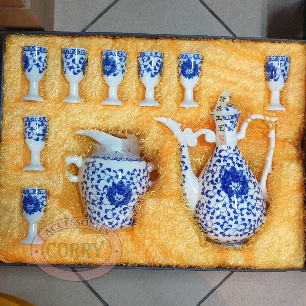 Teko Cangkir Teh Putih Bunga Biru 8 Cangkir Keramik Tea Set - Main view