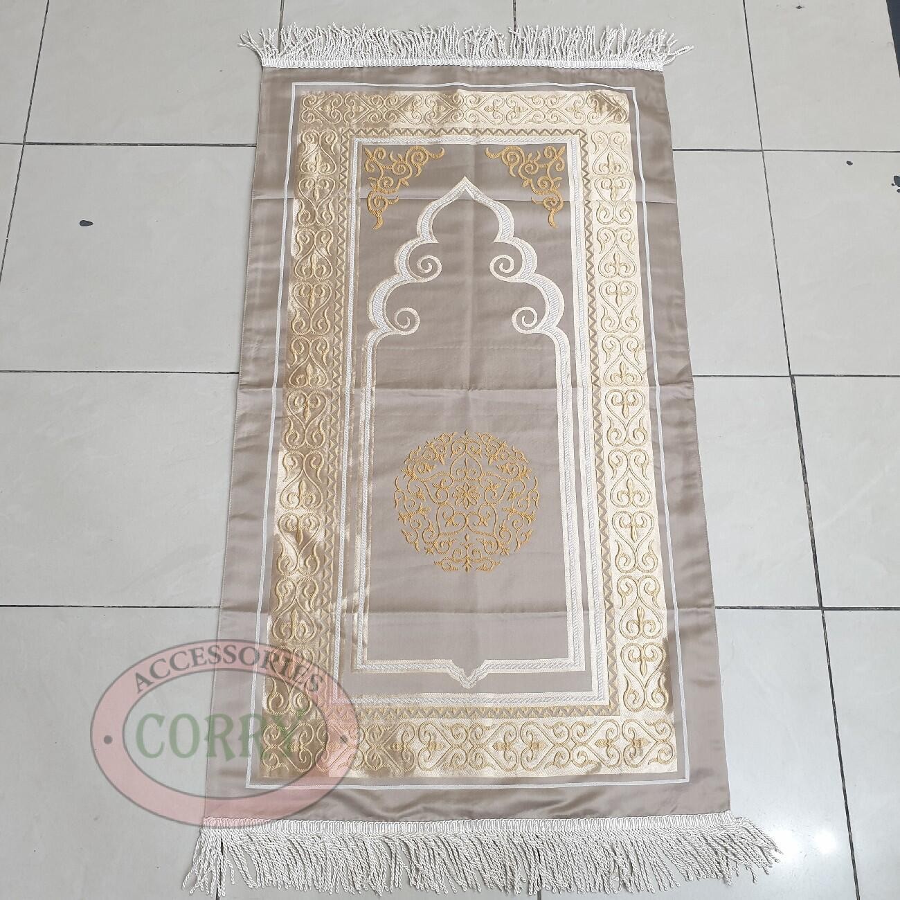 Sajadah Turki Gerbang Batik Bulat Emas Hitam Abu Premium 120 X 70 Cm Lapis Bordir Rug Pray Turky - Main view