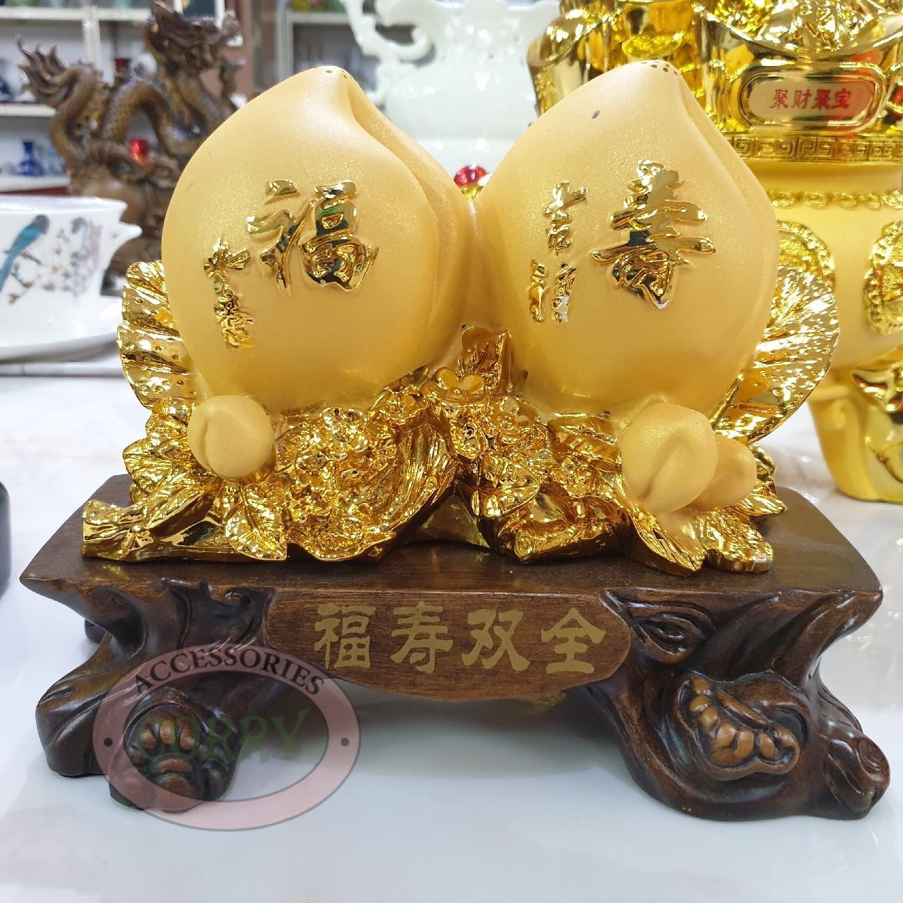 Patung Pajangan Buah Persik Emas Gold Kayu Coklat 27 Cm Resin Imlek Sincia - Main view