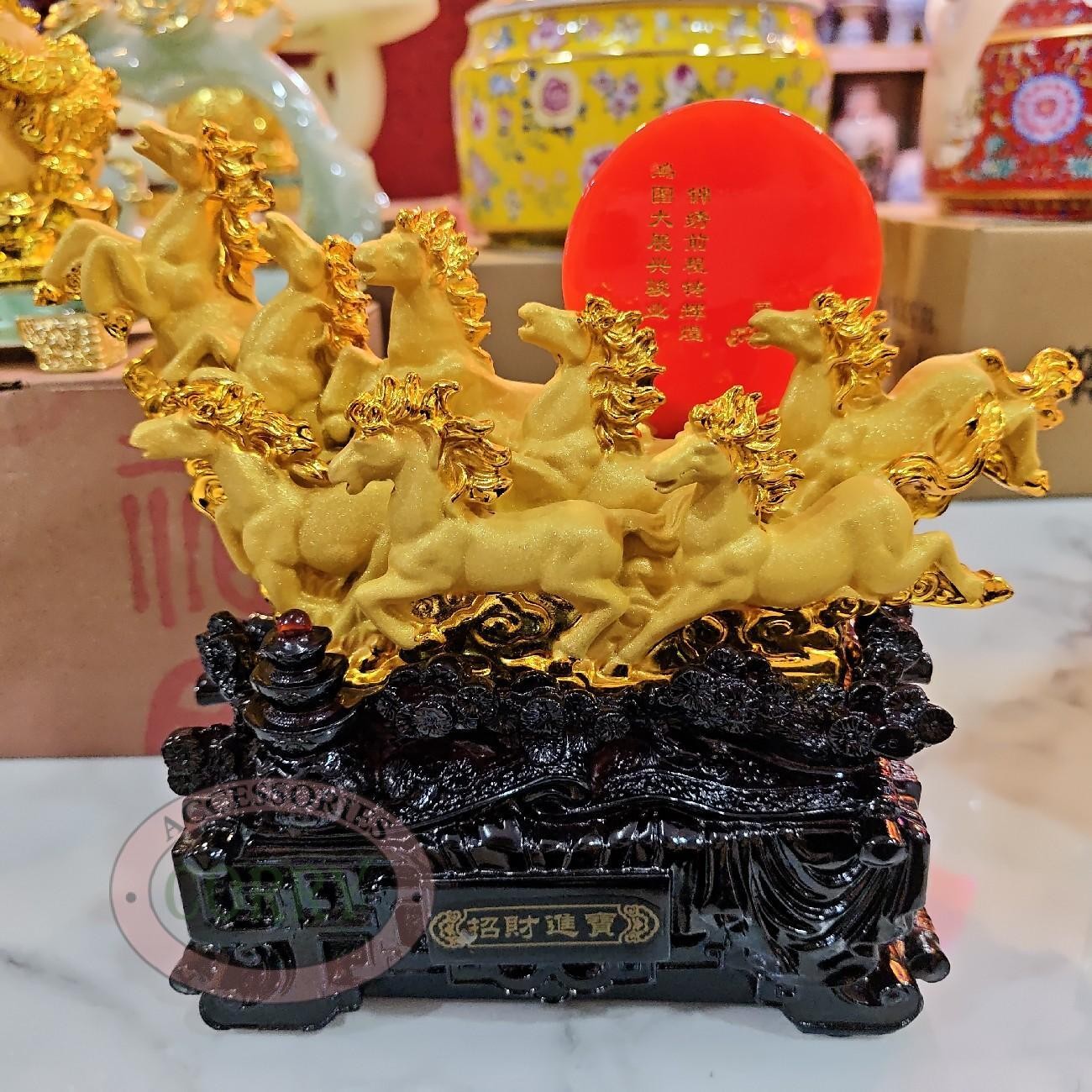 Patung 8 Kuda Imlek Sincia 20 Cm Kayu Emas Gold Resin - Main view